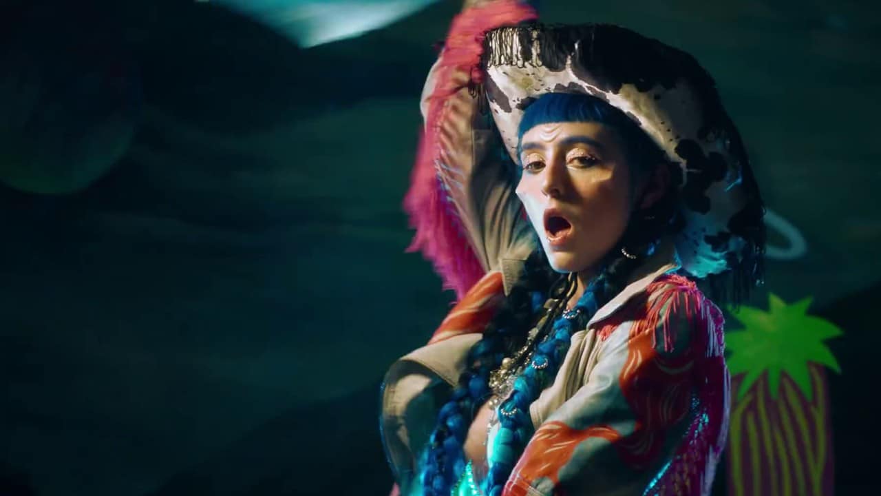 Ashnikko. Working bitch. Daisy ашникко. Ashnikko. Working bitch.